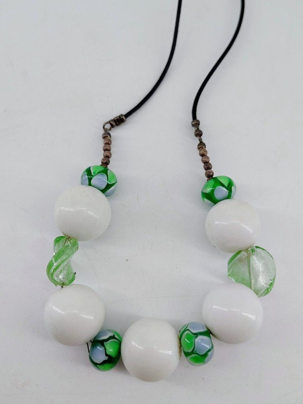 Chunky White & Green Glass Bead Cord Necklace Toggle Clasp Fashion Jewelry